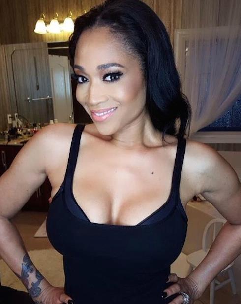 Mimi Faust sexy pic