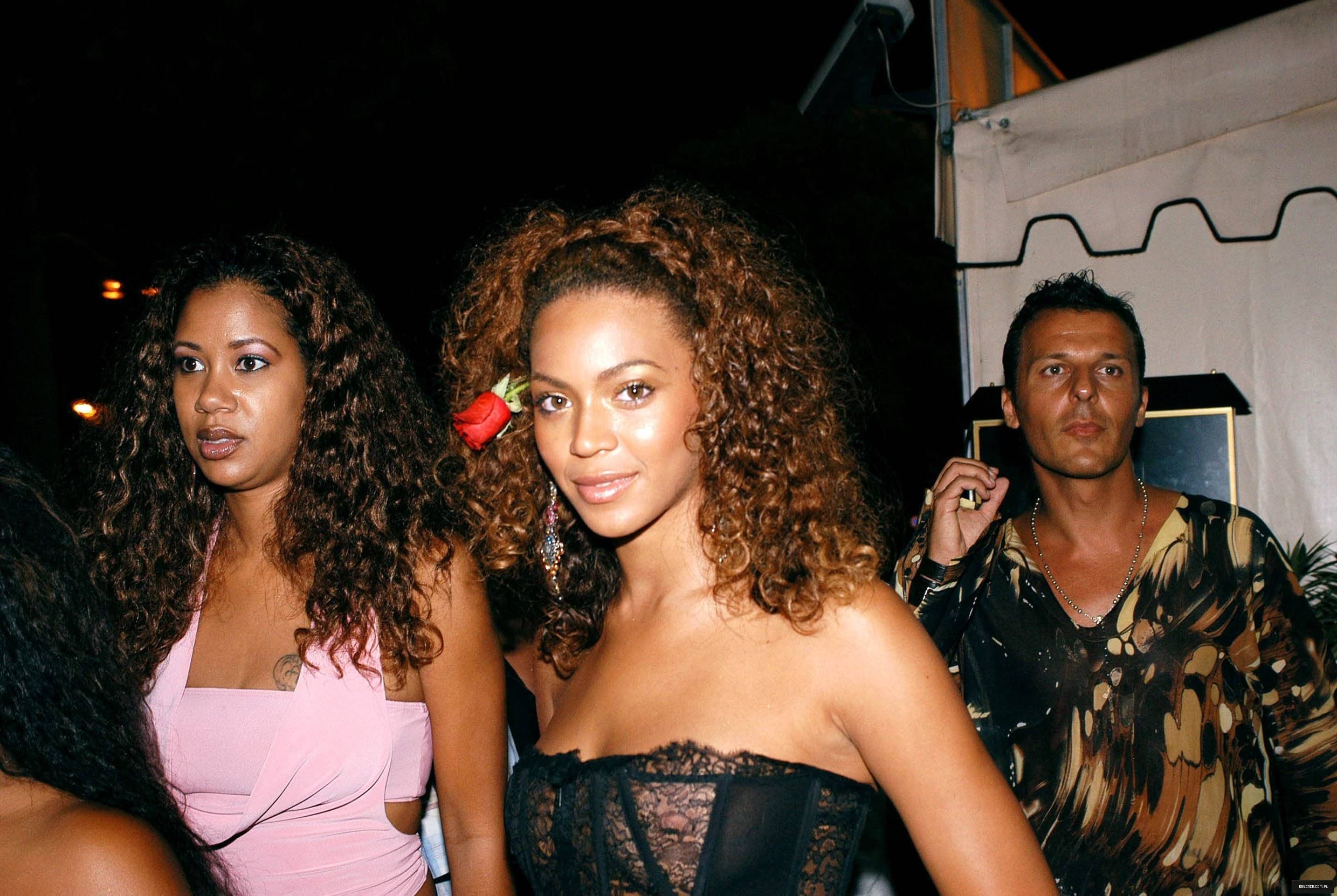 Beyonce's Nipples Visible in St. Tropez 